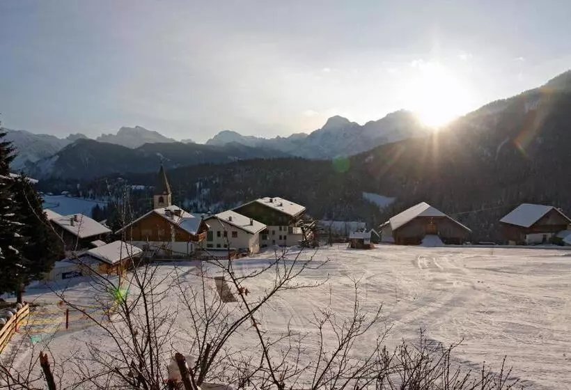 Aamiaismajoitus (B&B) Garni Mia Co