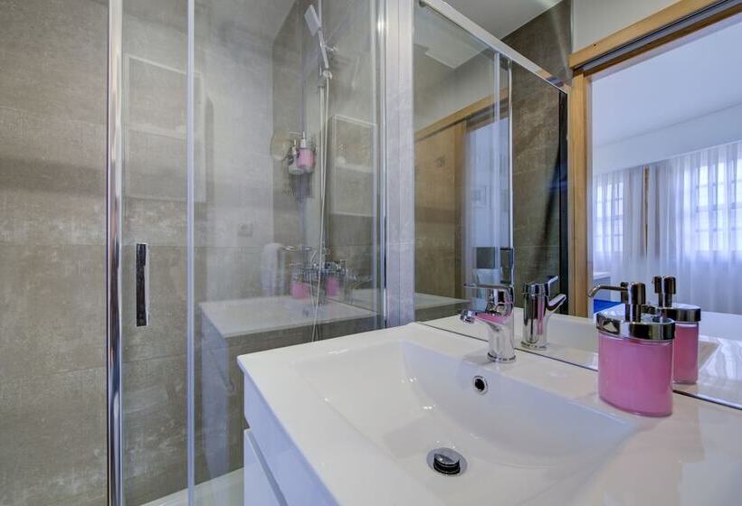 تختخواب و صبحانه Bellu Suites