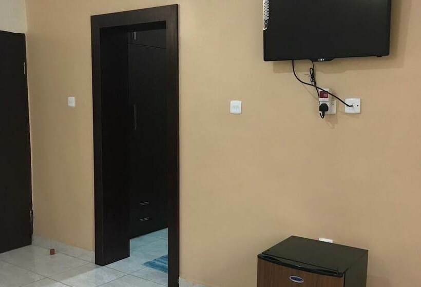 هتل Jim Eddy Suites