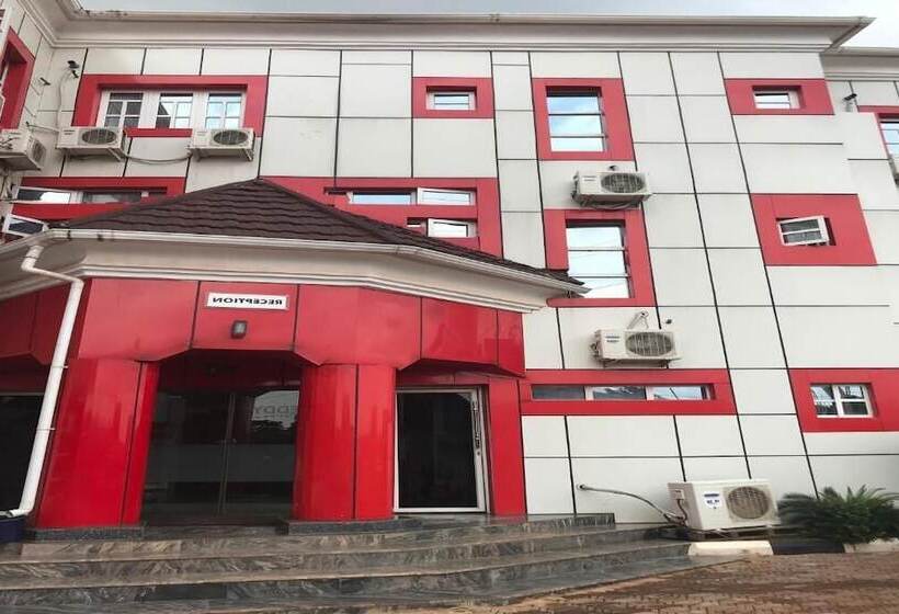 هتل Jim Eddy Suites