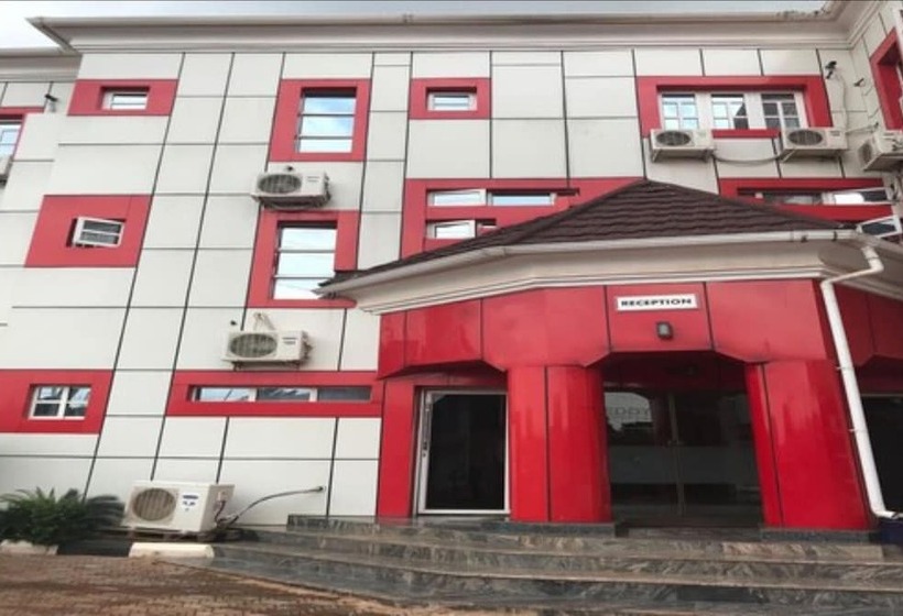 هتل Jim Eddy Suites