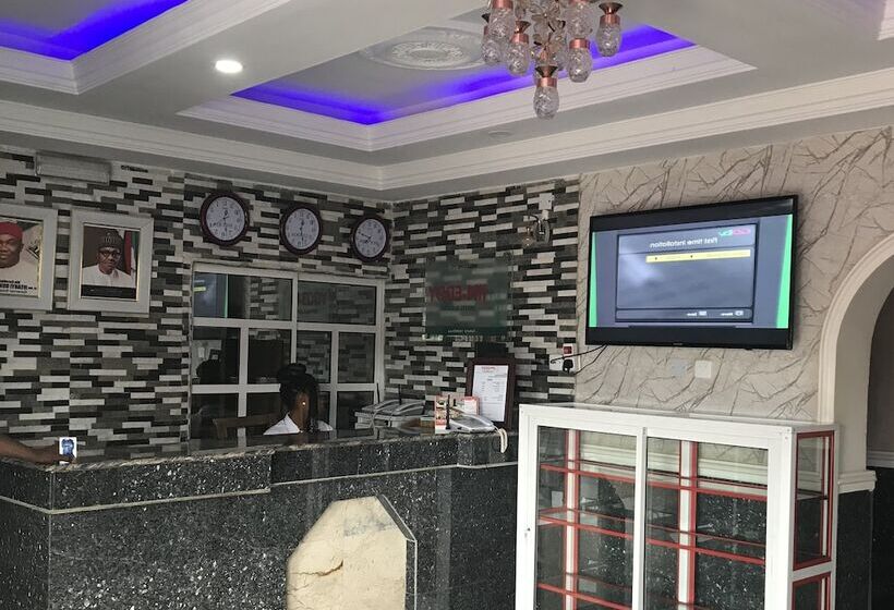 هتل Jim Eddy Suites