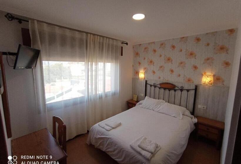 Pensión O Escondidino