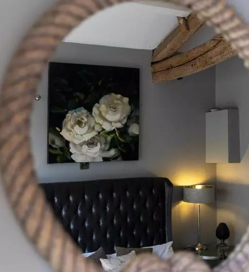 ホテル The Lower Buck Inn