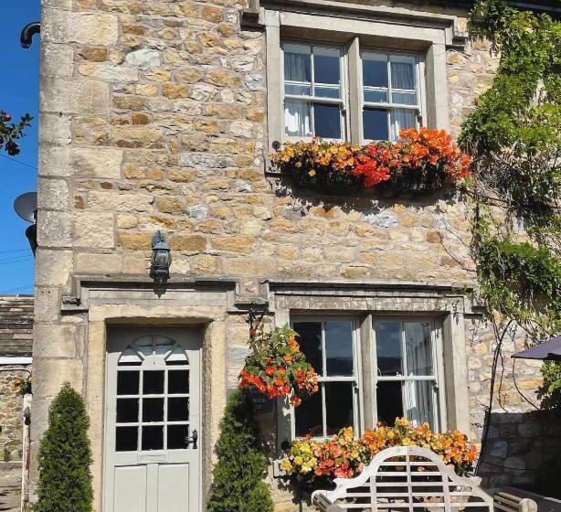 酒店 The Lower Buck Inn