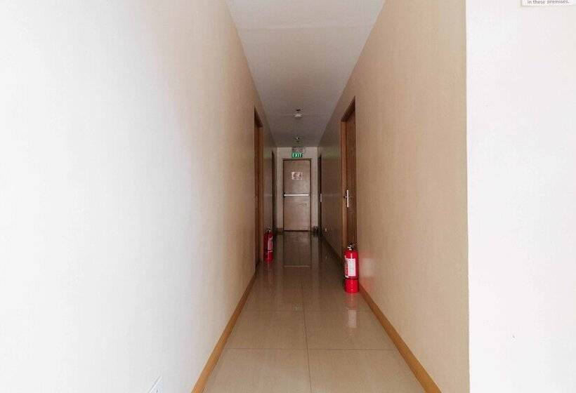 Пансион Reddoorz Near Little Tokyo Makati