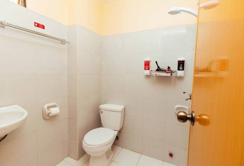 Пансион Reddoorz Near Little Tokyo Makati