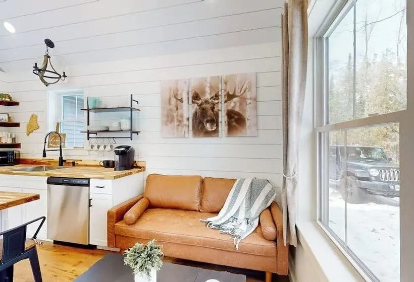 Brand New Dog Friendly Home Near Hancock Pond With Firepit, Grill, Streaming, Ac