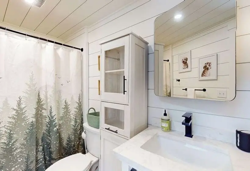 Brand New Dog Friendly Home Near Hancock Pond With Firepit, Grill, Streaming, Ac