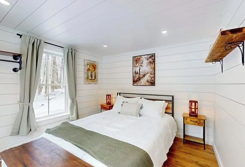 Brand New Dog Friendly Home Near Hancock Pond With Firepit, Grill, Streaming, Ac