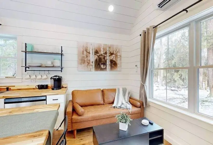 Brand New Dog Friendly Home Near Hancock Pond With Firepit, Grill, Streaming, Ac