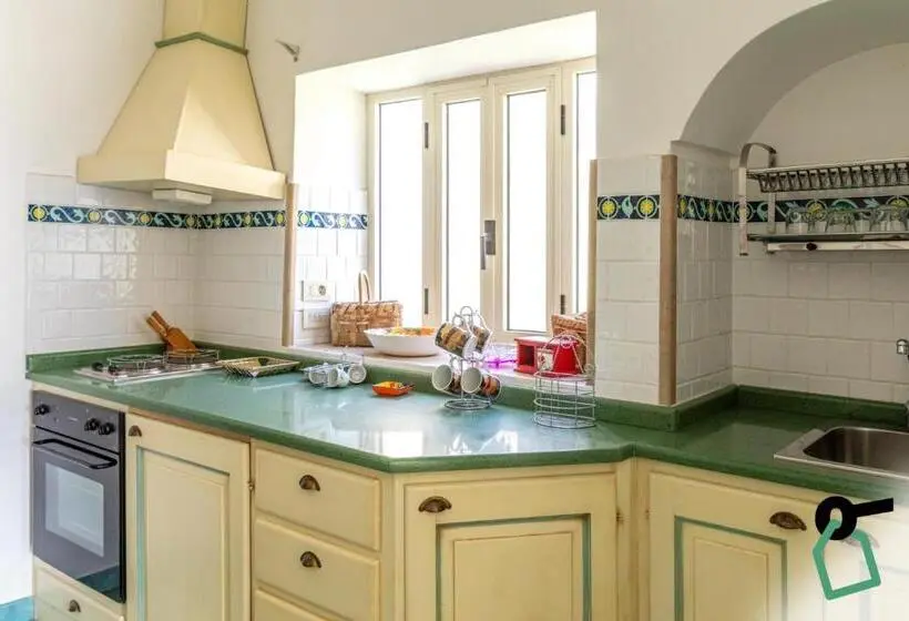 ホテル Hotiday Positano Suites And View