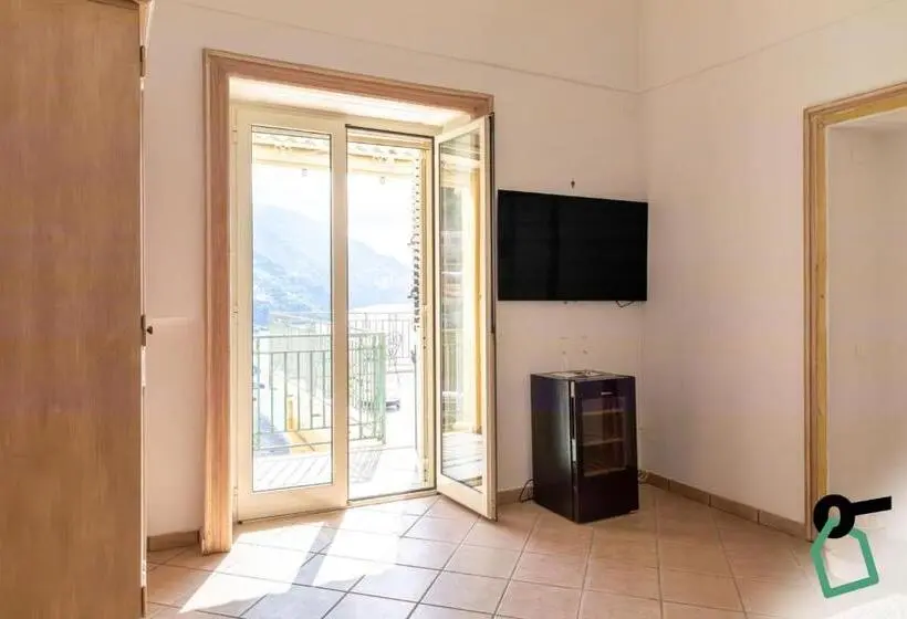 ホテル Hotiday Positano Suites And View