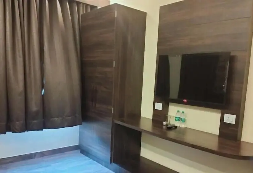Park Royal Hotel In Siwan