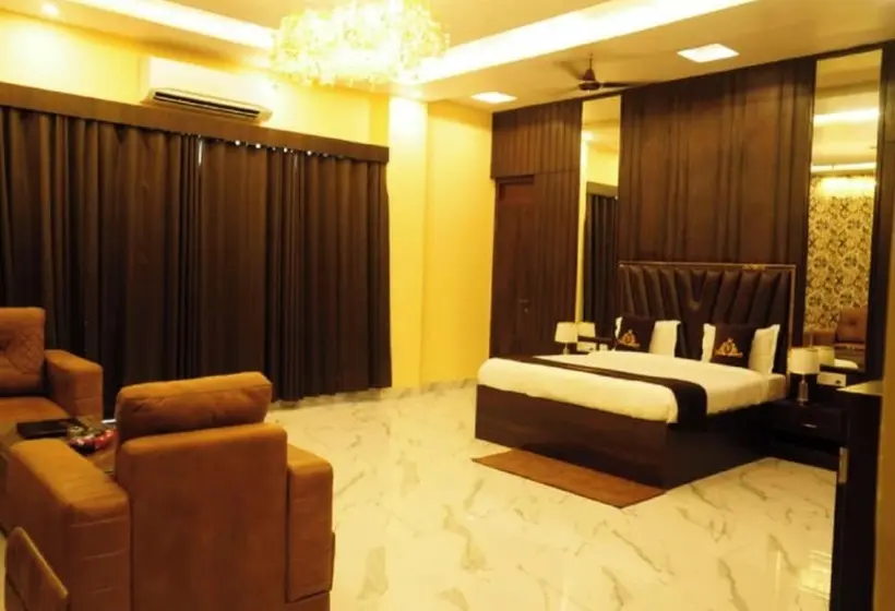 Park Royal Hotel In Siwan