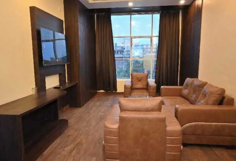 Park Royal Hotel In Siwan