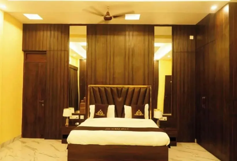 Park Royal Hotel In Siwan