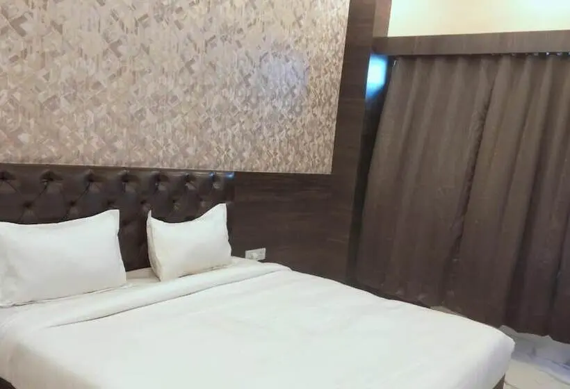 Park Royal Hotel In Siwan