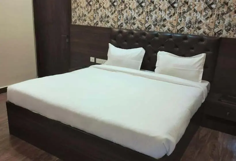 Park Royal Hotel In Siwan