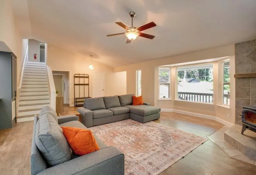 Total Seclusion: Pollock Pines Home On 5 Acres