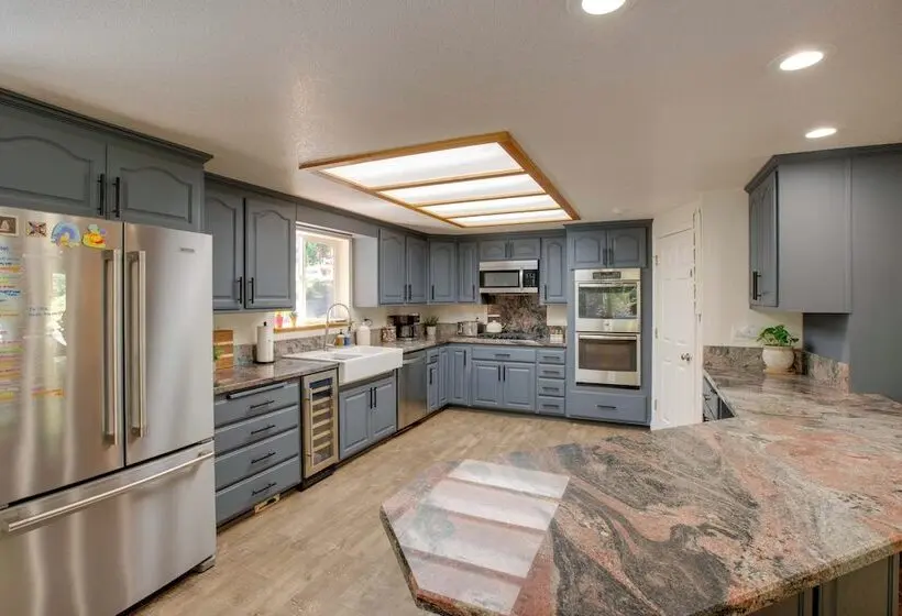 Total Seclusion: Pollock Pines Home On 5 Acres