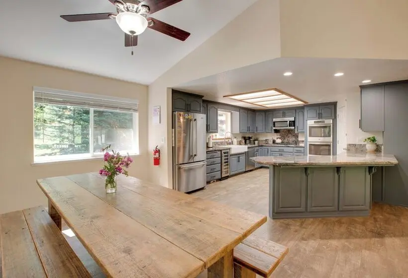 Total Seclusion: Pollock Pines Home On 5 Acres