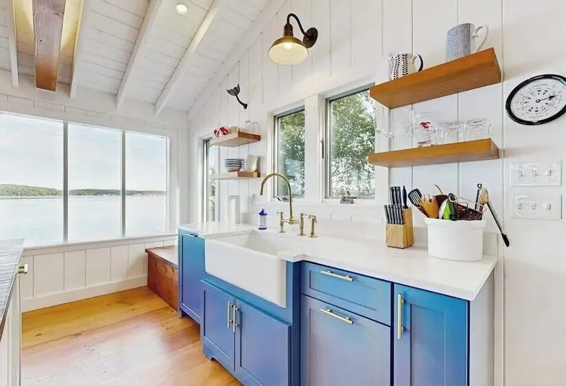 2 Waterfront Cottages In Ocean Point With Dock & Large Yard, Dog Friendly