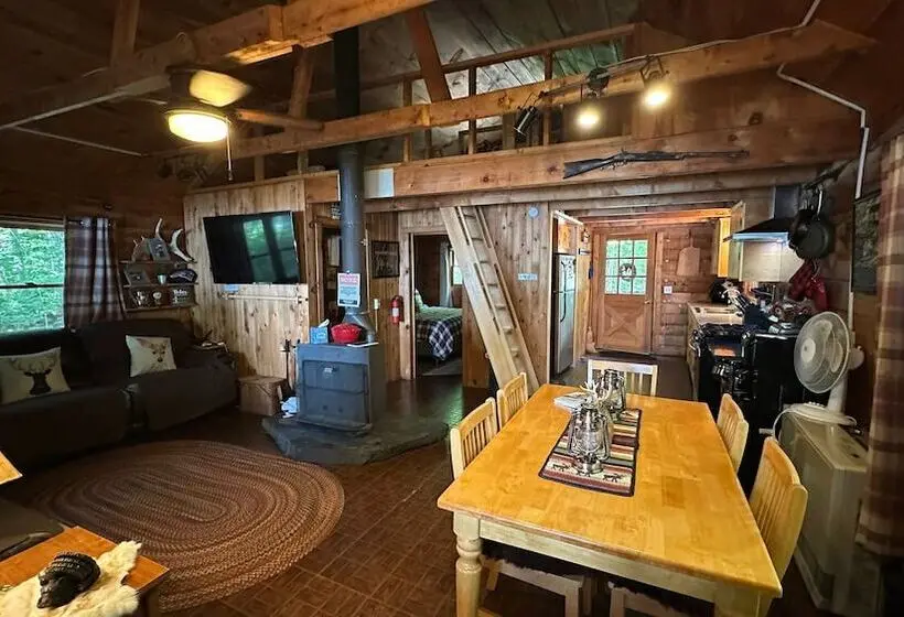 Cozy Log Cabin W/ Deck, Bbq Grill & Outdoor Firepit On Lower Wilson Pond