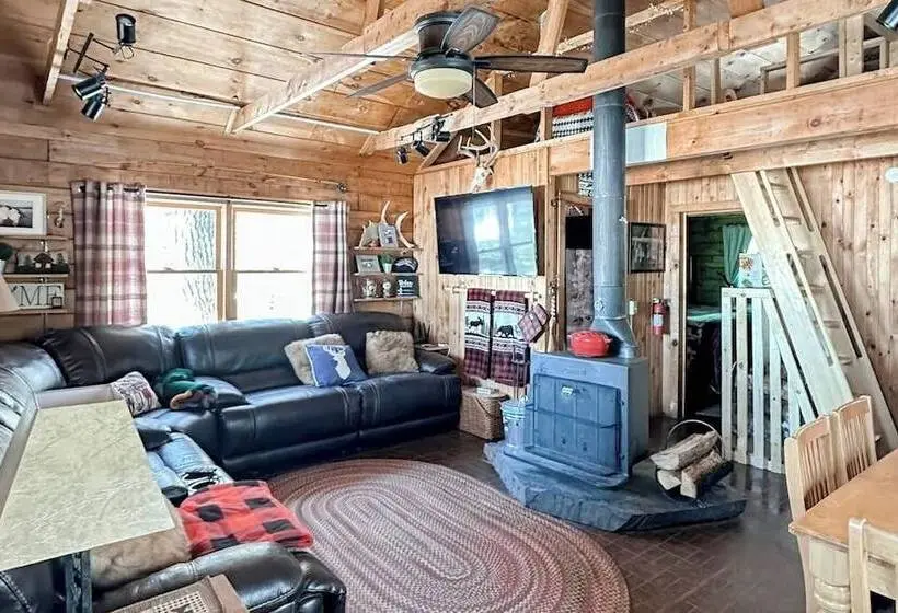 Cozy Log Cabin W/ Deck, Bbq Grill & Outdoor Firepit On Lower Wilson Pond