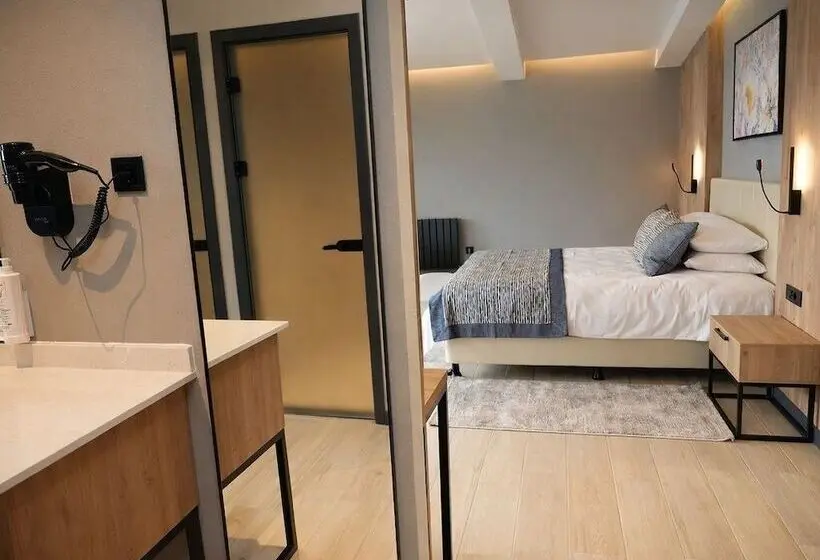 Hotelli Feradis Resort