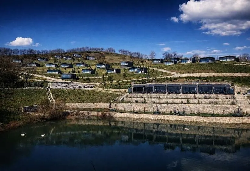 Hotelli Feradis Resort