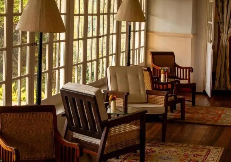 ホテル Singell Tea Estate - A Cgh Earth Experience