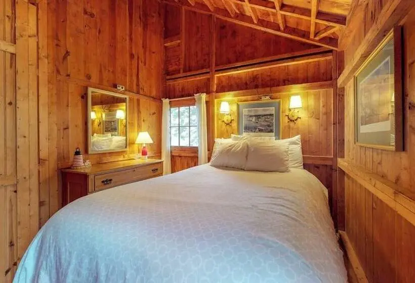 Waterfront Cabin With Ocean View & Private Dock