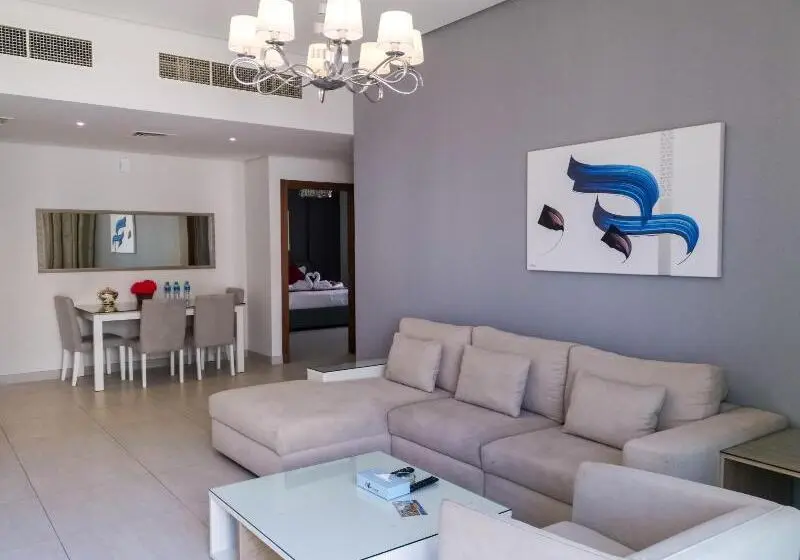 هتل The Spot Residence