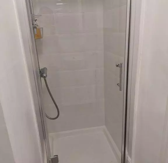 ユースホステル Red Lion