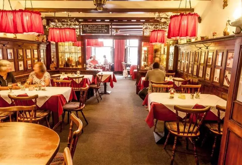 هتل Gasthaus Löwen