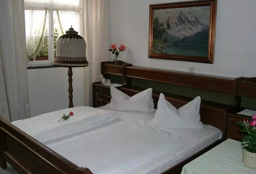 هتل Gasthaus Löwen