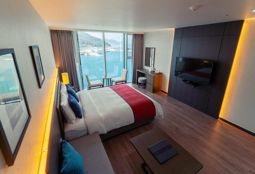 Venezia Hotel And Resort