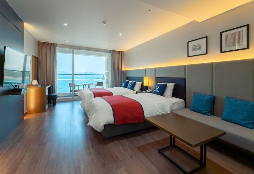 Venezia Hotel And Resort