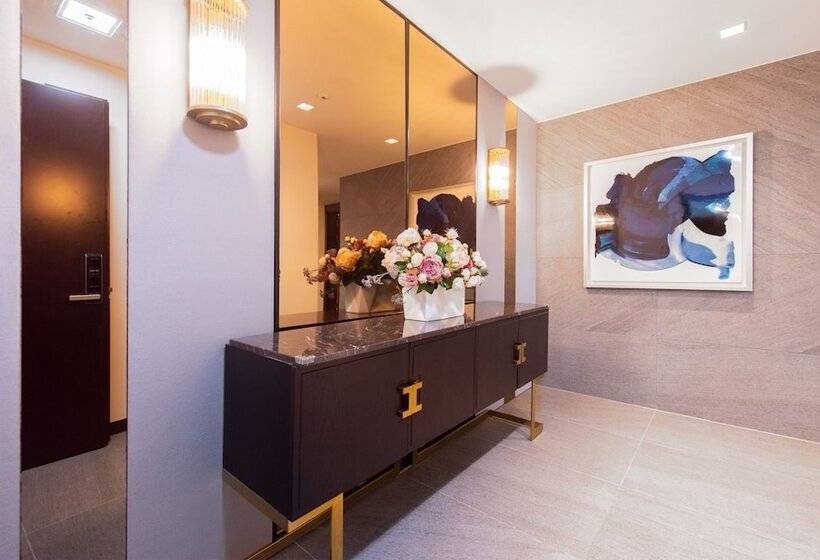 Venezia Hotel And Resort