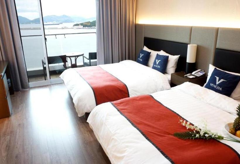 Venezia Hotel And Resort