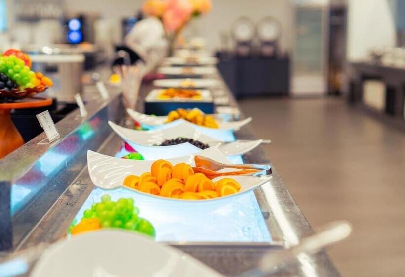 Venezia Hotel And Resort