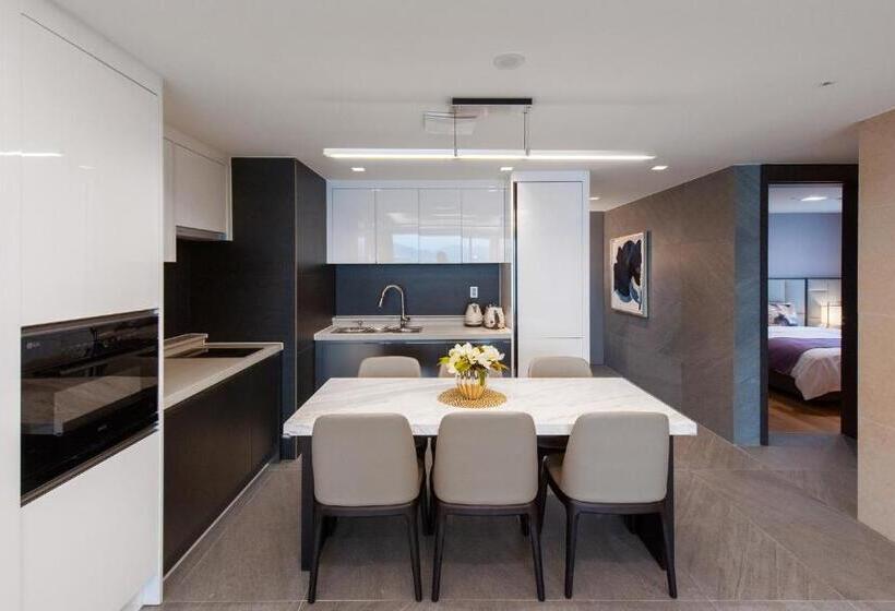 Venezia Hotel And Resort