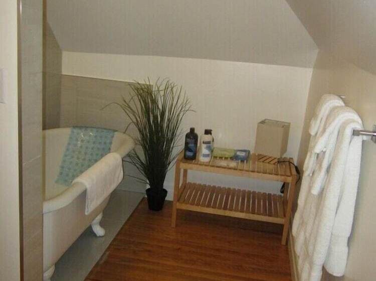 Общежитие Les Trois Erables Boutique Inn