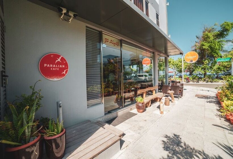 هتل Paralian Hulhumale