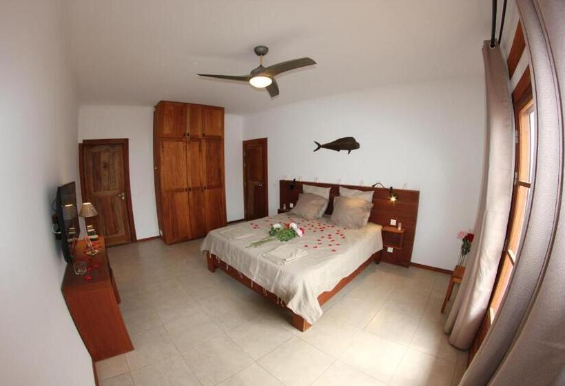 پانسیون Casa Evora   Luxury And Beach Front