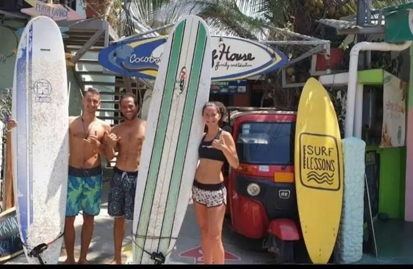 Majatalo Cocobolo Surf Hotel & School