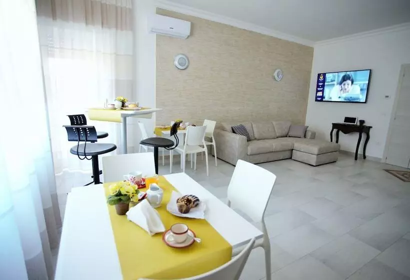 تختخواب و صبحانه Central Apartments