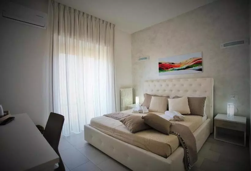 تختخواب و صبحانه Central Apartments