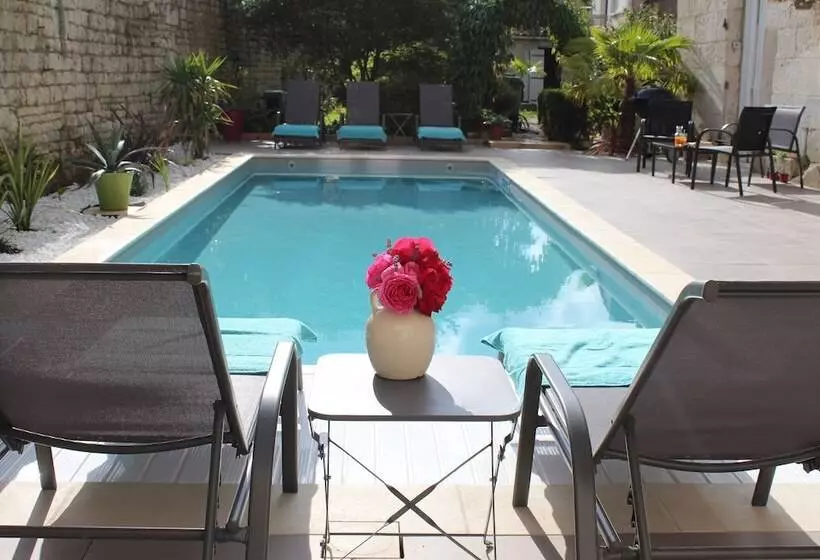 Aamiaismajoitus (B&B) L Angély   Chambres D Hôtes